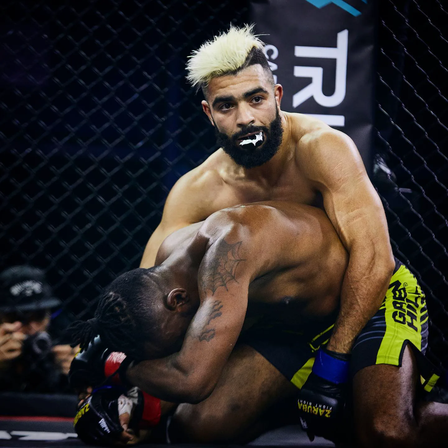Zakaria Bichi fighting